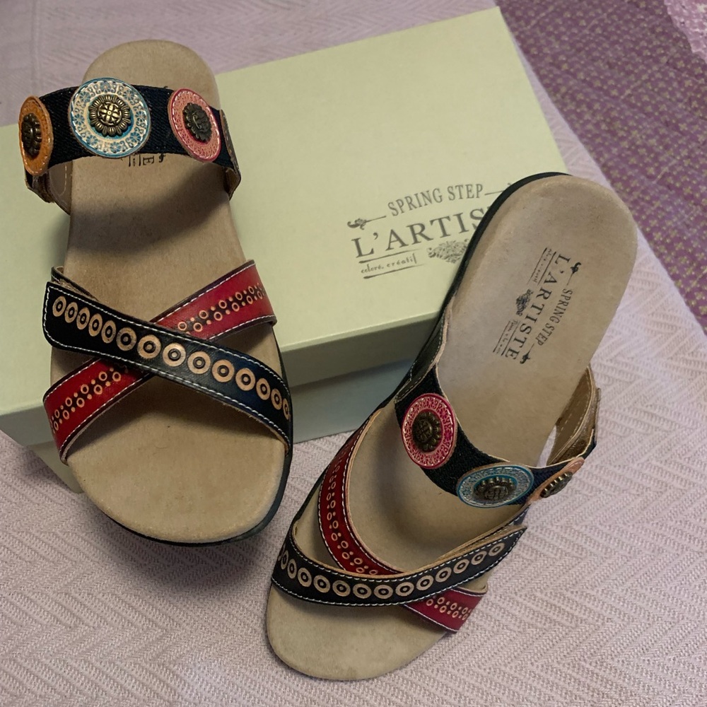 L’artiste Glendora sandals